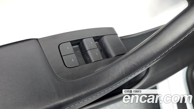 Tesla Model Y 2022 — photo 29