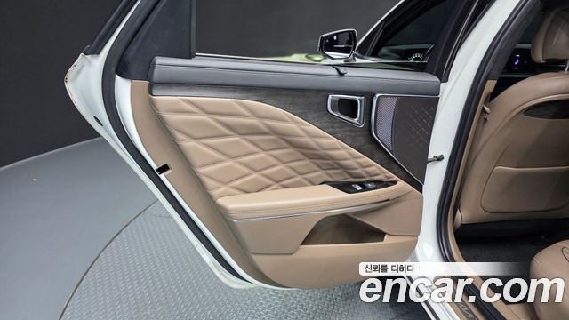 Kia K8 2023 — photo 15