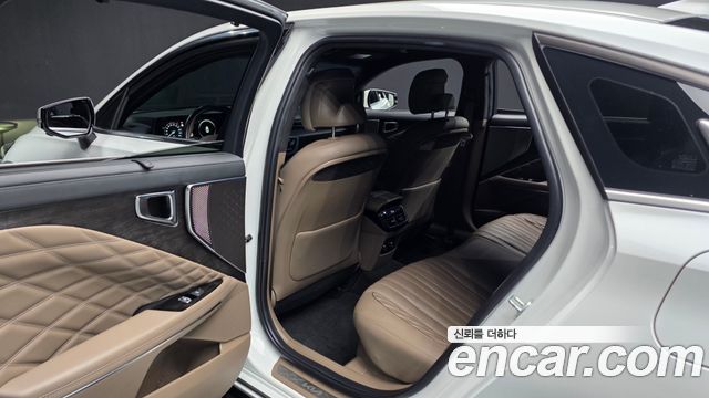 Kia K8 2023 — photo 16