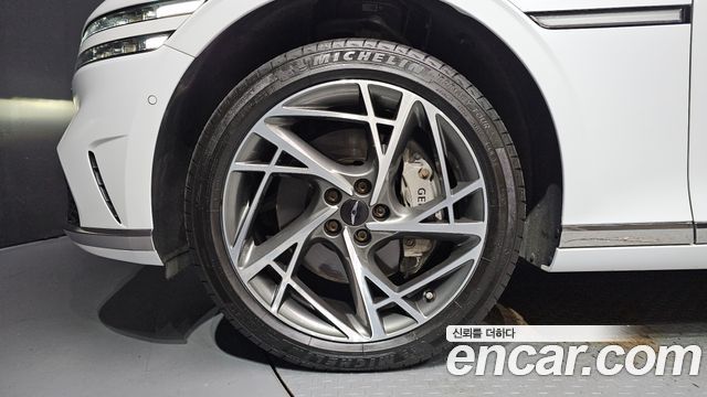 Genesis G90 2022 — photo 5