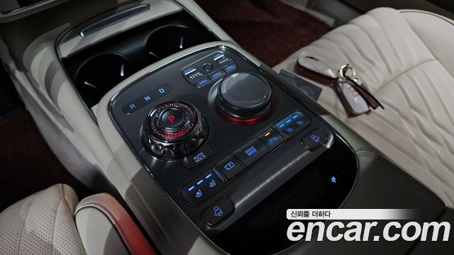 Genesis G90 2022 — photo 12