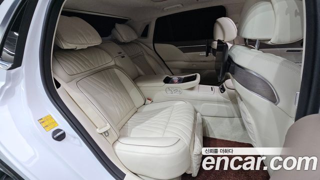 Genesis G90 2022 — photo 17