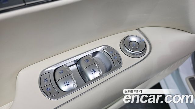 Genesis G90 2022 — photo 23