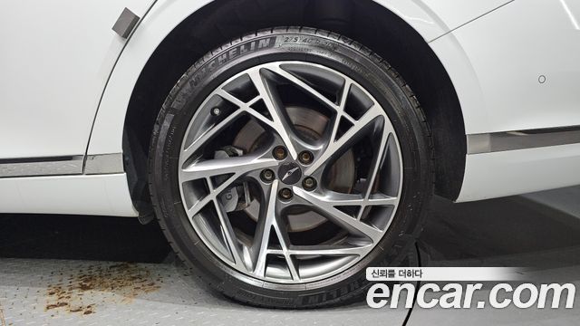 Genesis G90 2022 — photo 7
