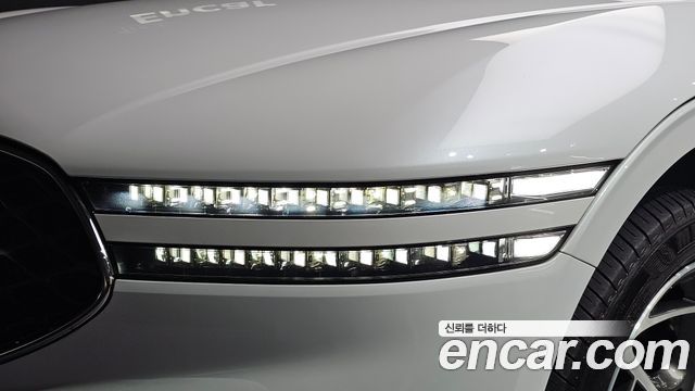 Genesis G90 2022 — photo 8