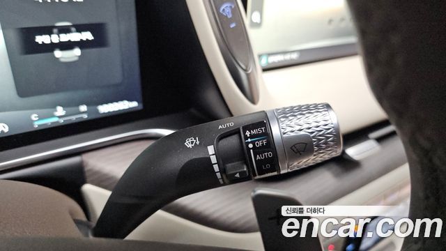 Genesis G90 2022 — photo 28