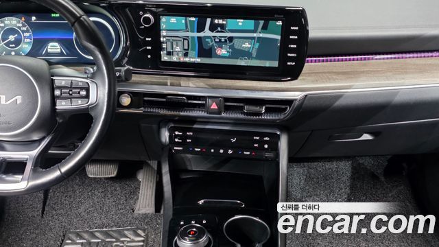 Kia K5 2023 — photo 20
