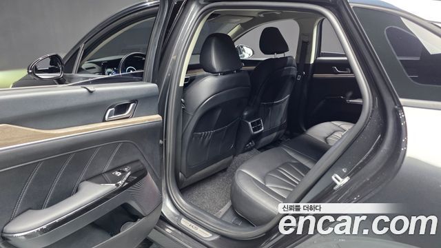 Kia K5 2023 — photo 16