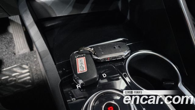 Kia K5 2023 — photo 27