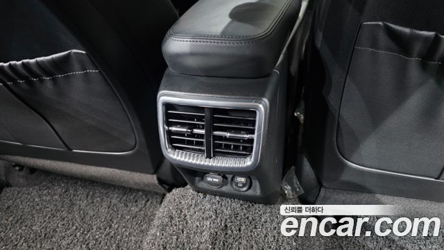 Kia K5 2023 — photo 34