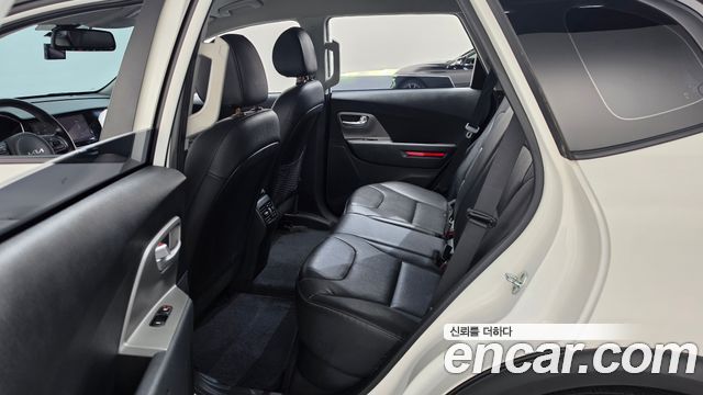 Kia Niro 2023 — photo 17