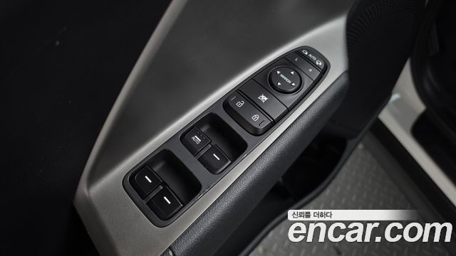 Kia Niro 2023 — photo 26