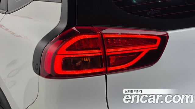 Kia Niro 2023 — photo 9