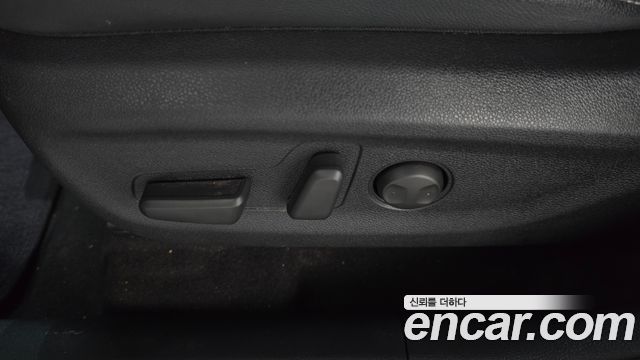 Kia Niro 2023 — photo 31
