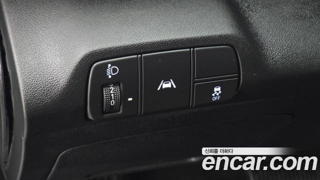 Hyundai AVANTE 2023 — photo 14