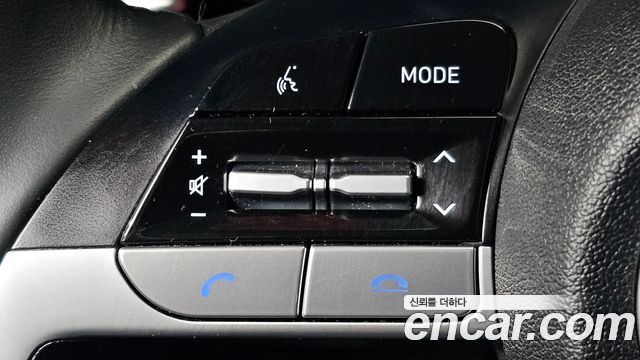 Hyundai AVANTE 2021 — photo 23
