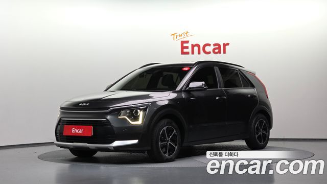 Kia Niro 2022 — photo 1