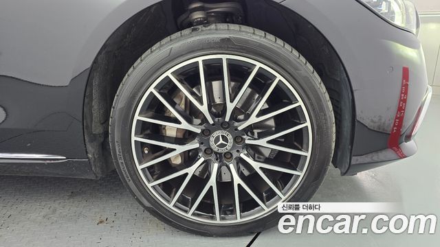 Mercedes-Benz S-Class 2022 — photo 7