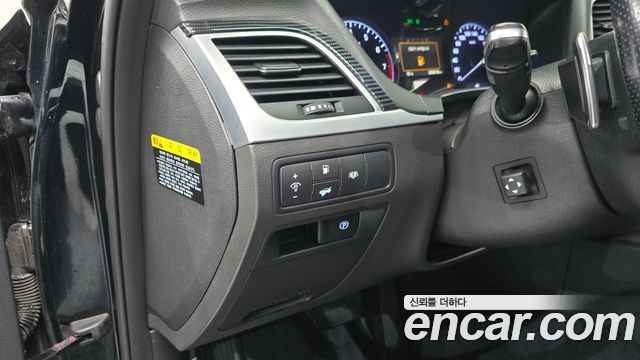 Hyundai Genesis 2015 — photo 16