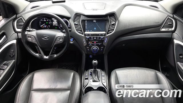 Hyundai Santafe 2018 — photo 10