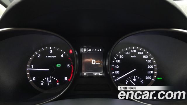 Hyundai Santafe 2018 — photo 11