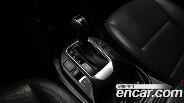 Hyundai Santafe 2018 — photo 12