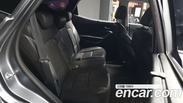 Hyundai Santafe 2018 — photo 18