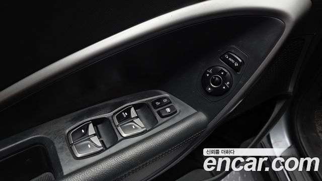 Hyundai Santafe 2018 — photo 27