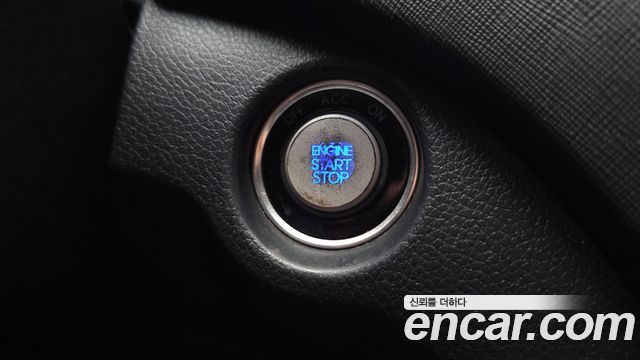 Hyundai Santafe 2018 — photo 28
