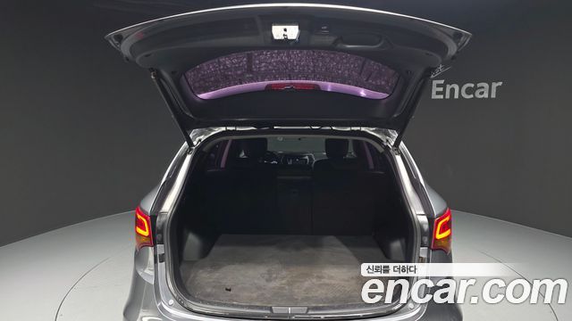 Hyundai Santafe 2018 — photo 32