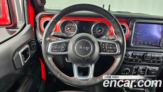 Jeep Wrangler 2021 — photo 19