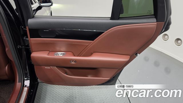 Genesis G90 2023 — photo 15