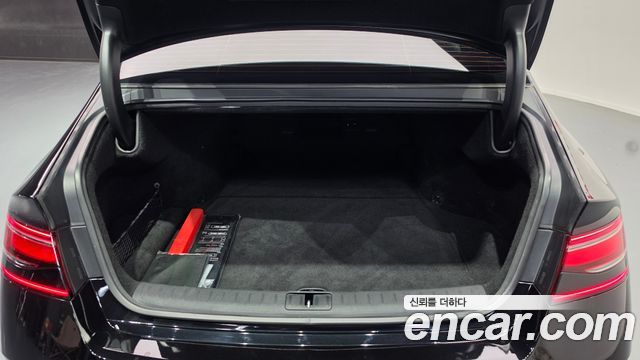 Genesis G90 2023 — photo 27