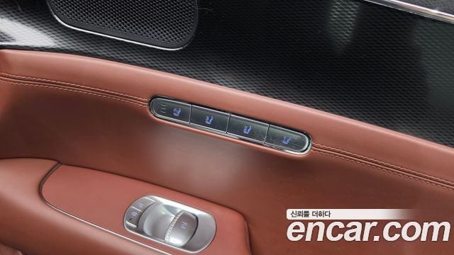 Genesis G90 2023 — photo 30