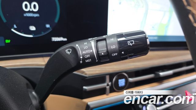 Hyundai Santafe 2024 — photo 28