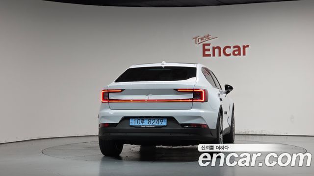 Polestar Polestar 2 2023 — photo 4