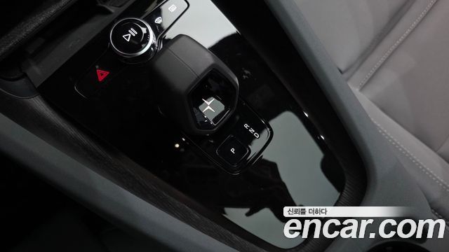Polestar Polestar 2 2023 — photo 12