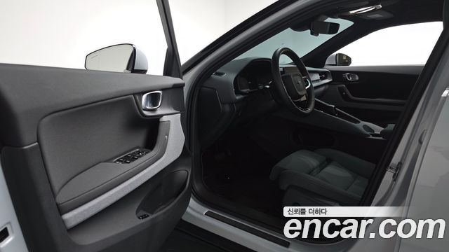 Polestar Polestar 2 2023 — photo 13
