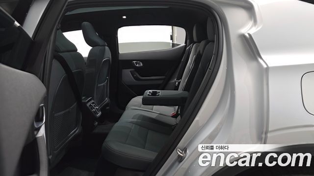 Polestar Polestar 2 2023 — photo 18