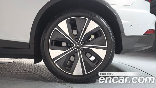 Polestar Polestar 2 2023 — photo 7