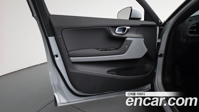 Polestar Polestar 2 2023 — photo 14