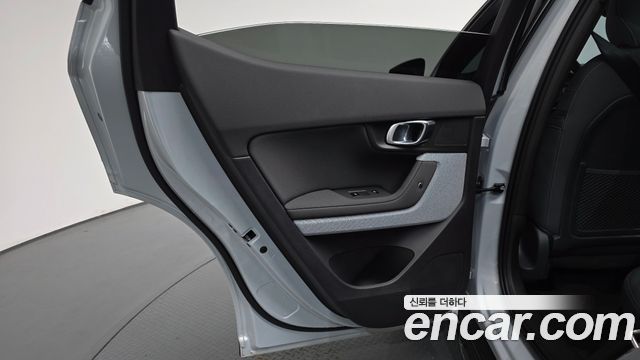 Polestar Polestar 2 2023 — photo 15