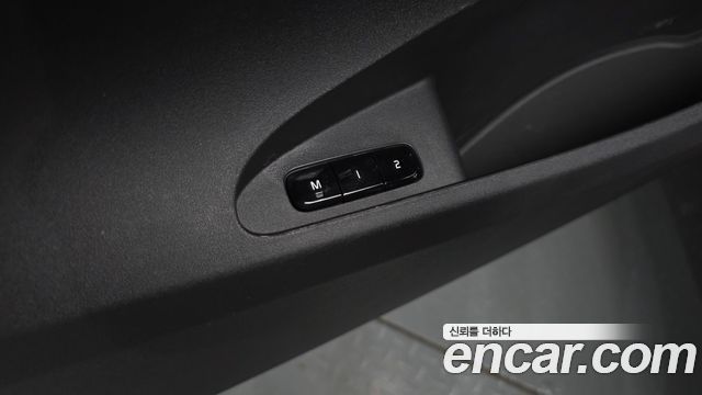 Polestar Polestar 2 2023 — photo 27