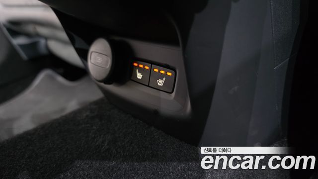 Polestar Polestar 2 2023 — photo 28