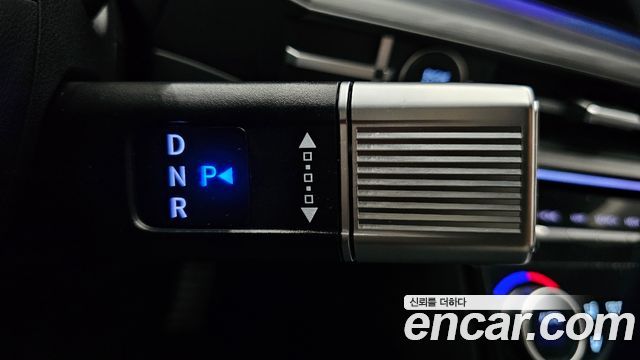 Hyundai Santafe 2025 — photo 12
