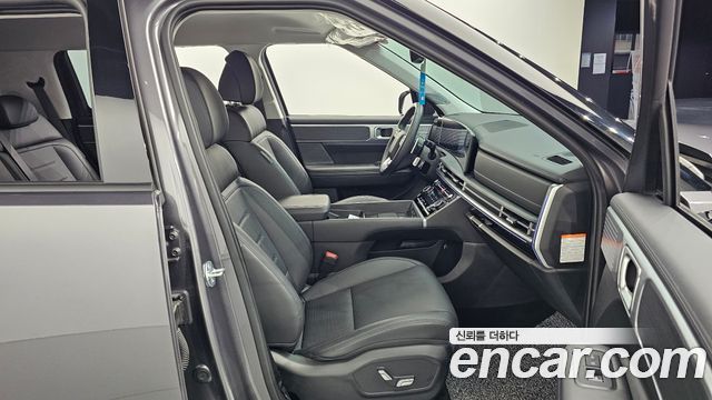 Hyundai Santafe 2025 — photo 18