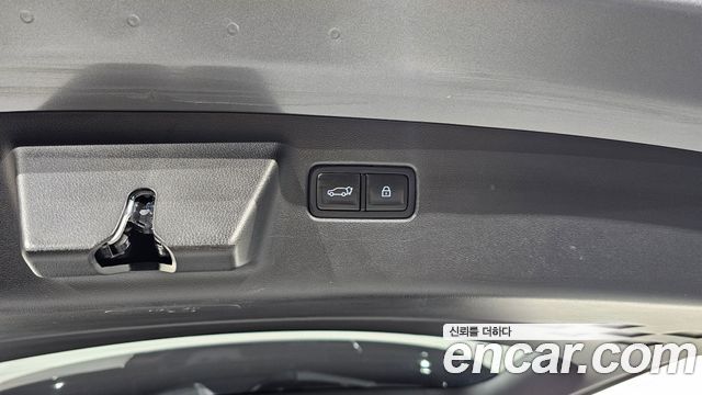 Hyundai Santafe 2025 — photo 26