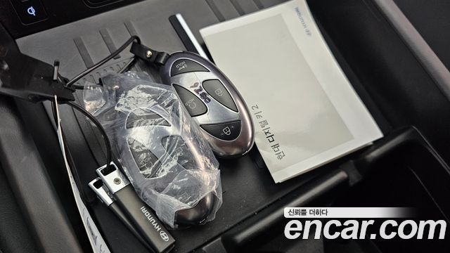 Hyundai Santafe 2025 — photo 31
