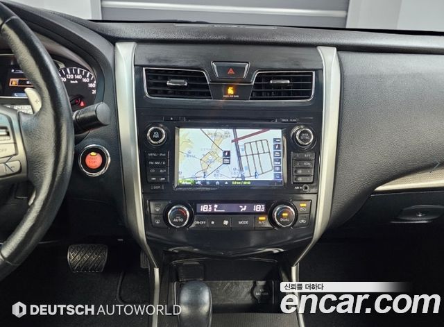 Nissan Altima 2016 — photo 14