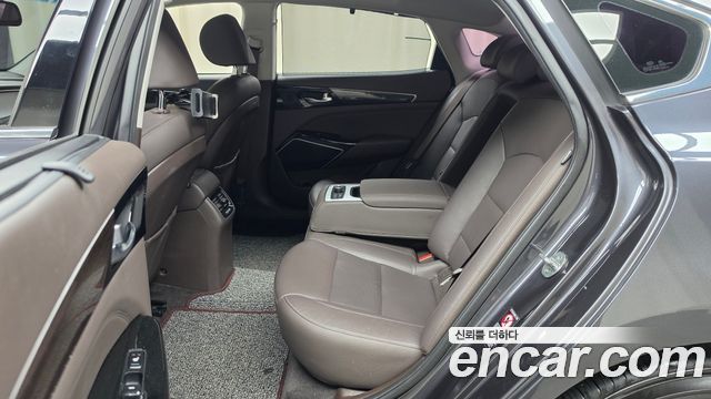 Kia K7 2017 — photo 11